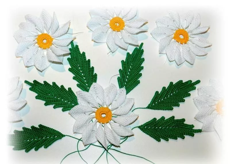 Вязание цветов крючком - пошаговые мастер-классы для начинающих и схемы с описанием вязания цветов крючком