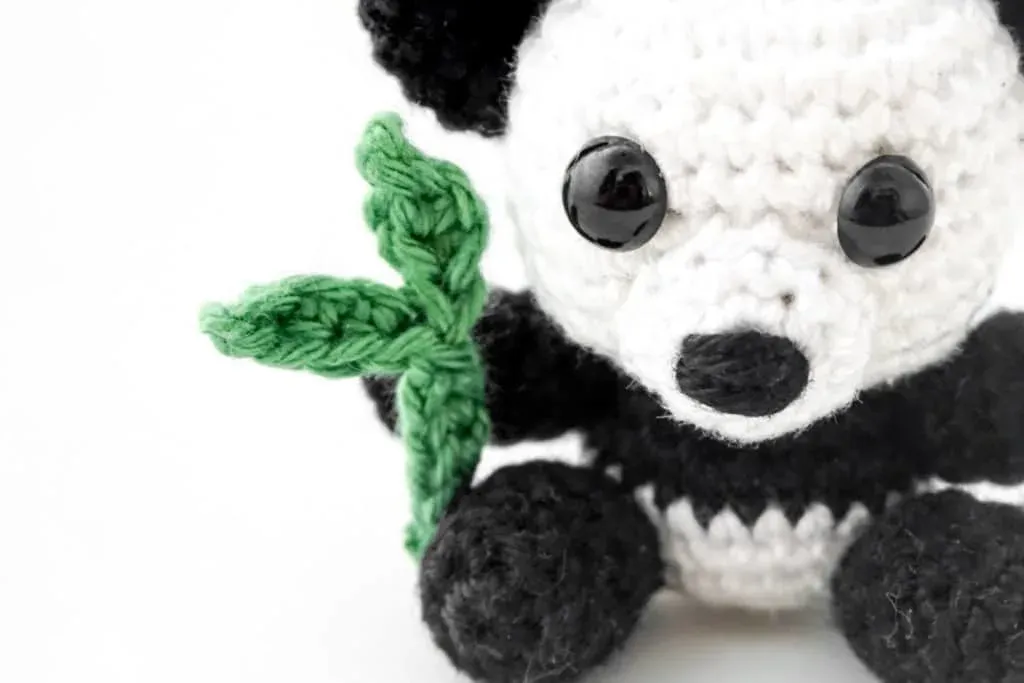 Панда гачком