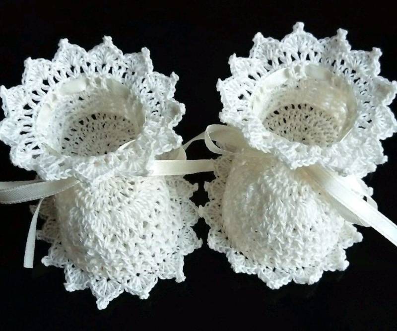 Пинетки крючком - пошаговые мастер-классы для начинающих и схемы с описанием вязания простых пинеток для новорожденных