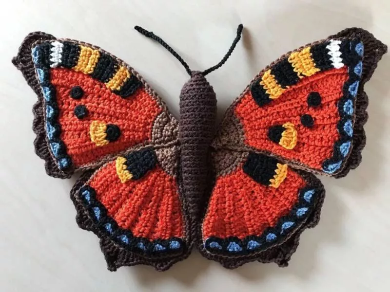 Бабочка крючком - простые мастер-классы для начинающих и схемы с описанием вязания красивой бабочки крючком