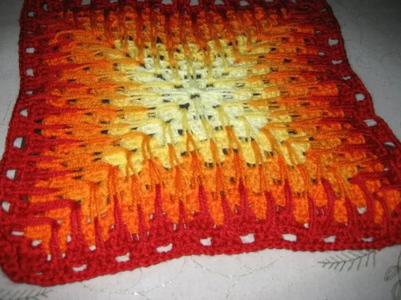 Бабушкин квадрат крючком - пошаговые схемы для начинающих с описанием вязания бабушкиного квадрата крючком