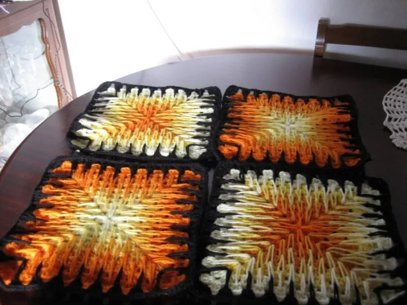 Бабушкин квадрат крючком - пошаговые схемы для начинающих с описанием вязания бабушкиного квадрата крючком