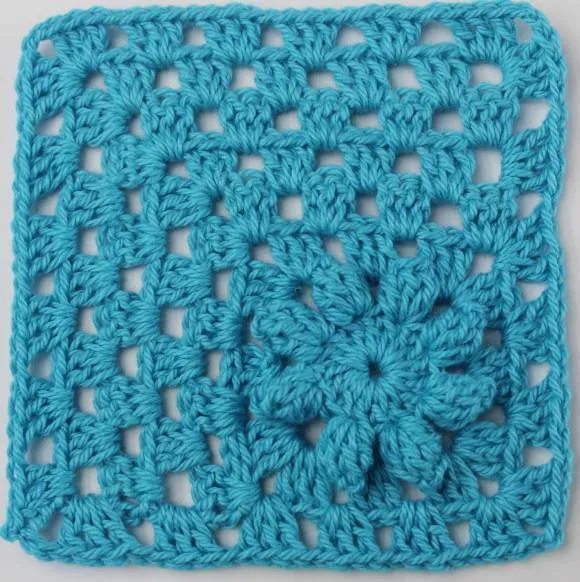 Бабушкин квадрат крючком - пошаговые схемы для начинающих с описанием вязания бабушкиного квадрата крючком