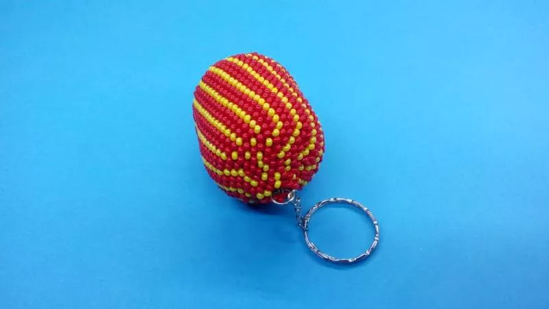 Брелки из бисера (121 фото): пошаговые схемы для начинающих по плетению плоских и объемных брелоков из бисера и бусин