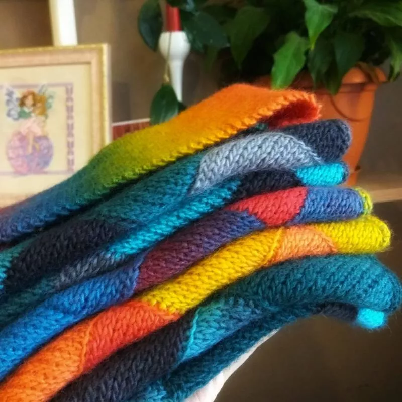 Энтерлак спицами - пошаговые мастер-классы для начинающих и схемы с описанием вязания в технике энтерлак