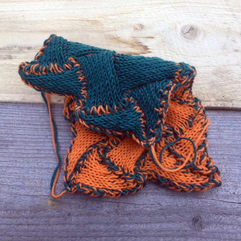 Энтерлак спицами - пошаговые мастер-классы для начинающих и схемы с описанием вязания в технике энтерлак