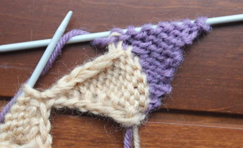 Энтерлак спицами - пошаговые мастер-классы для начинающих и схемы с описанием вязания в технике энтерлак