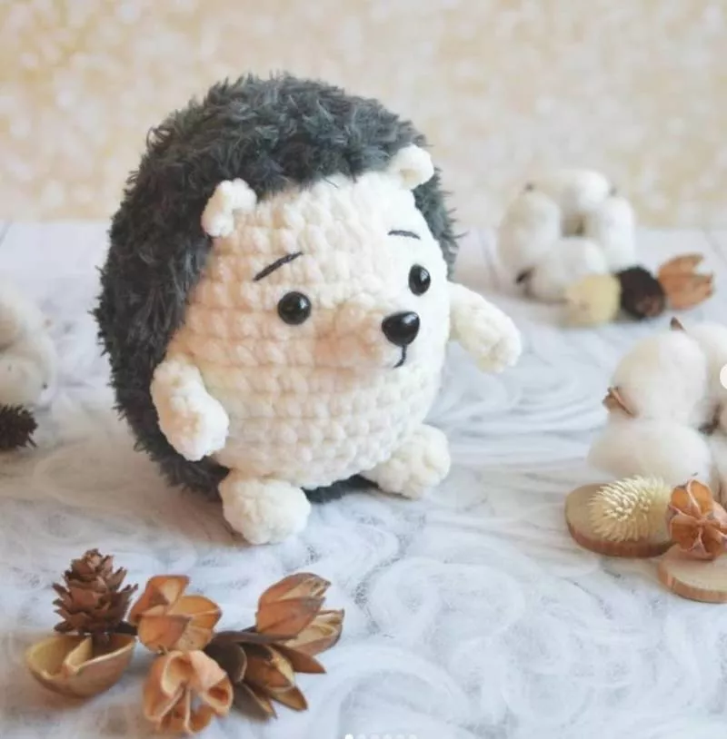 Ежик крючком - схемы для начинающих с описанием вязания ежика амигуруми, из плюшевой пряжи