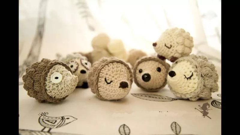 Ежик крючком - схемы для начинающих с описанием вязания ежика амигуруми, из плюшевой пряжи