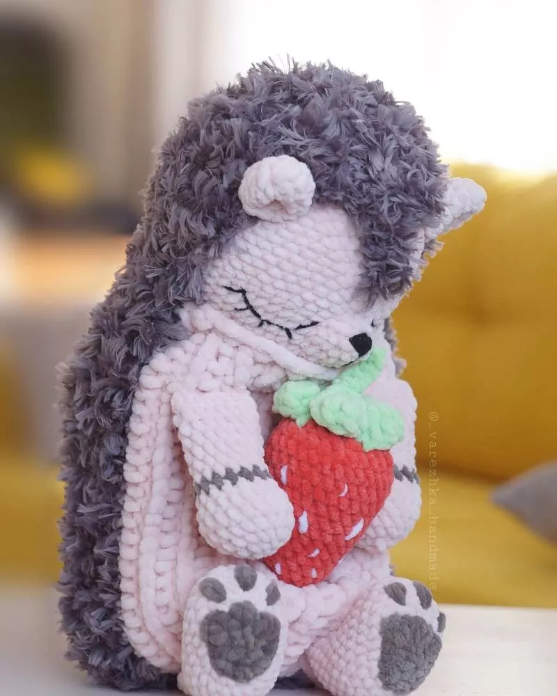 Ежик крючком - схемы для начинающих с описанием вязания ежика амигуруми, из плюшевой пряжи