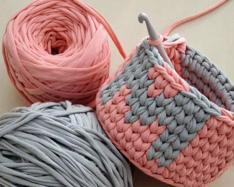 Ежик крючком - схемы для начинающих с описанием вязания ежика амигуруми, из плюшевой пряжи