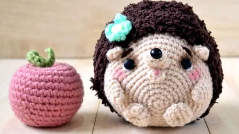 Ежик крючком - схемы для начинающих с описанием вязания ежика амигуруми, из плюшевой пряжи