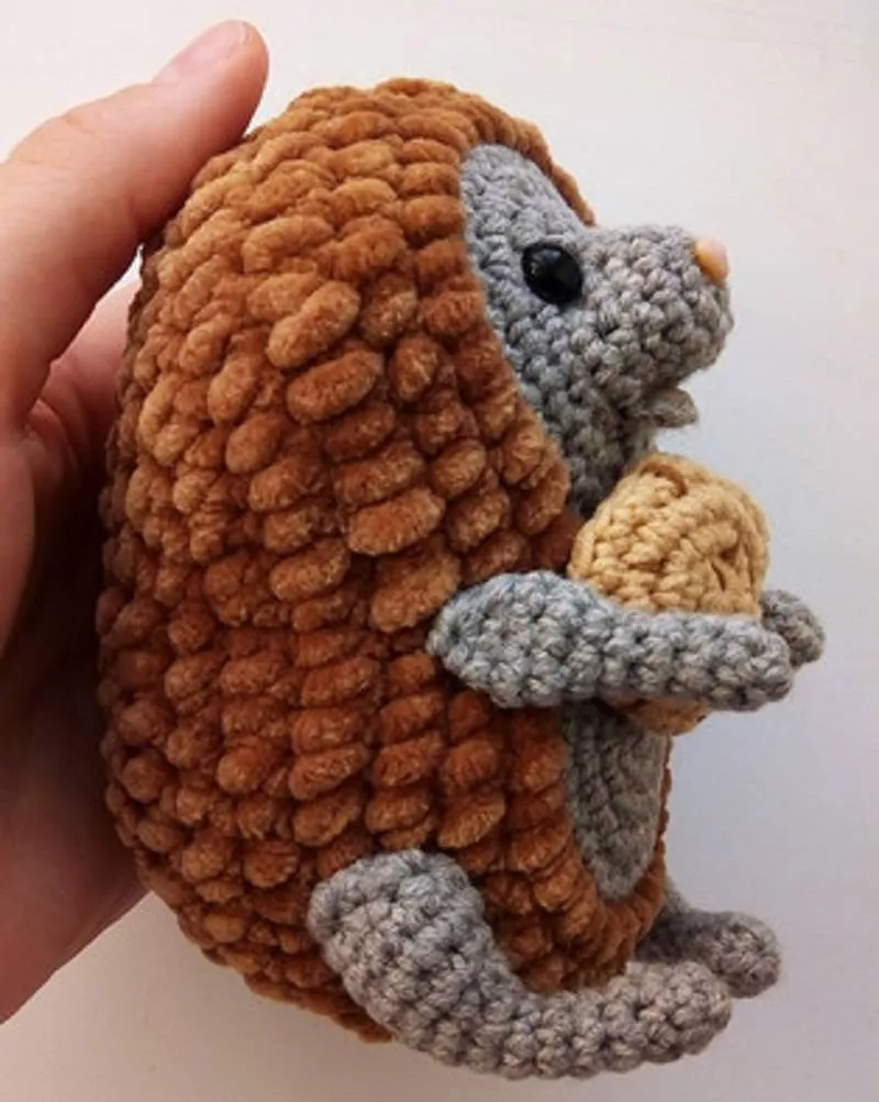 Ежик крючком - схемы для начинающих с описанием вязания ежика амигуруми, из плюшевой пряжи