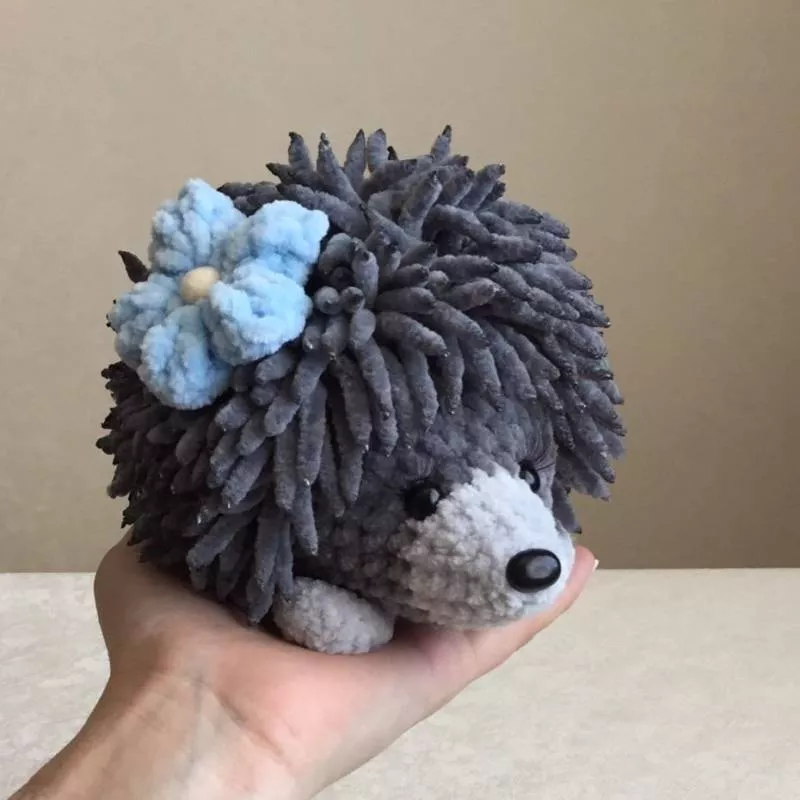 Ежик крючком - схемы для начинающих с описанием вязания ежика амигуруми, из плюшевой пряжи