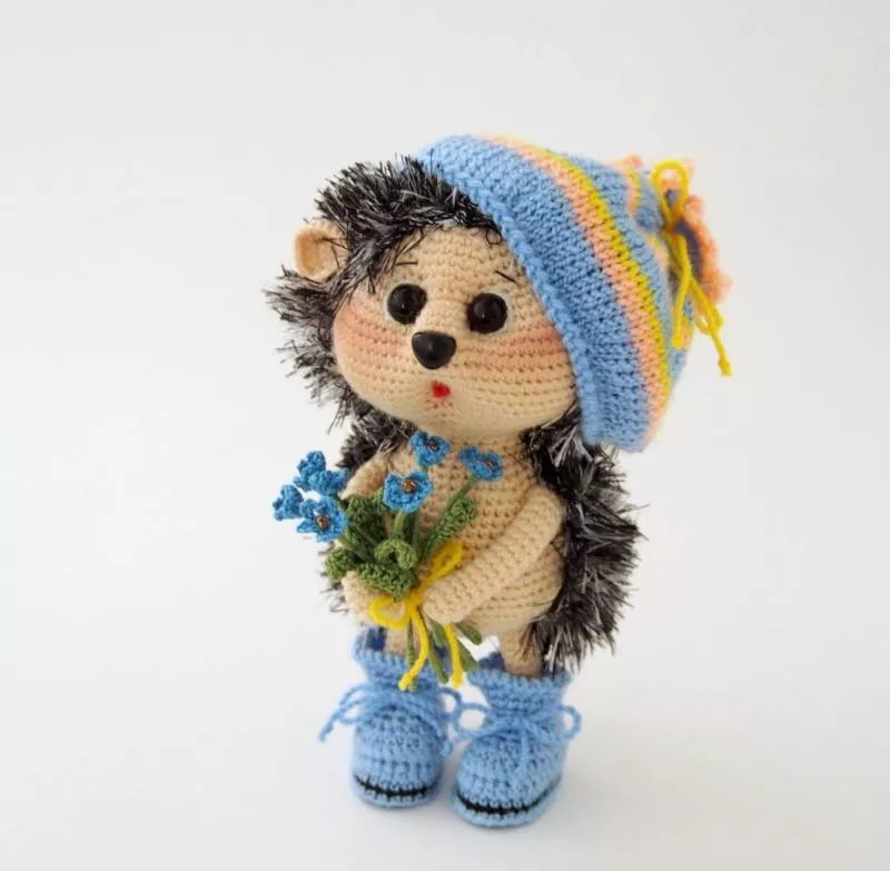 Ежик крючком - схемы для начинающих с описанием вязания ежика амигуруми, из плюшевой пряжи