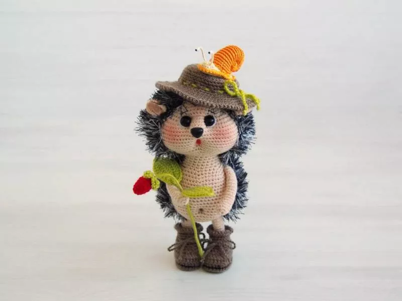 Ежик крючком - схемы для начинающих с описанием вязания ежика амигуруми, из плюшевой пряжи