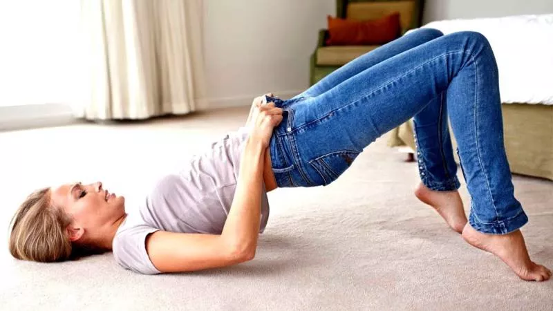 Как подворачивать джинсы (129 фото): красивые модные лайфхаки для правильного подворота женских и мужских джинсов под кроссовки и ботинки