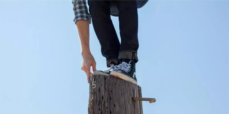 Как подворачивать джинсы (129 фото): красивые модные лайфхаки для правильного подворота женских и мужских джинсов под кроссовки и ботинки