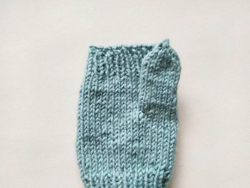 Как связать перчатки крючком и спицами - пошаговые схемы для начинающих с описанием вязания женских и мужских перчаток