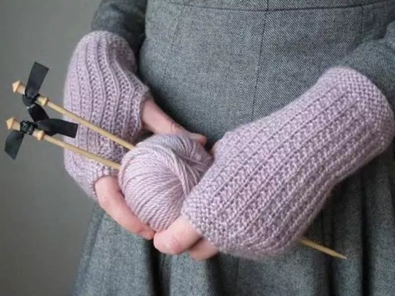 Как связать перчатки крючком и спицами - пошаговые схемы для начинающих с описанием вязания женских и мужских перчаток