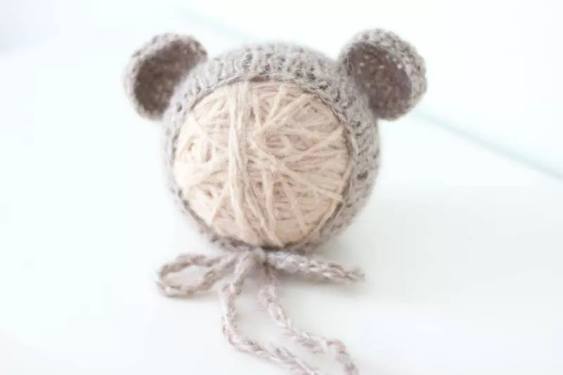 Как связать шапку с ушками крючком и спицами - схемы с описанием вязания детской и женской шапки с ушками для начинающих