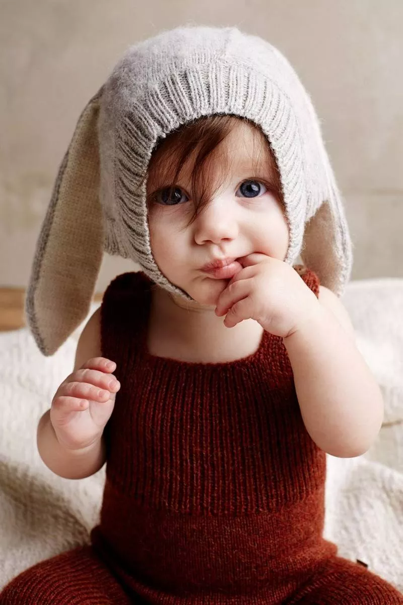 Как связать шапку с ушками крючком и спицами - схемы с описанием вязания детской и женской шапки с ушками для начинающих