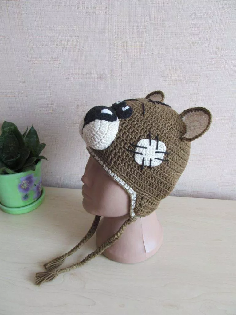 Как связать шапку с ушками крючком и спицами - схемы с описанием вязания детской и женской шапки с ушками для начинающих