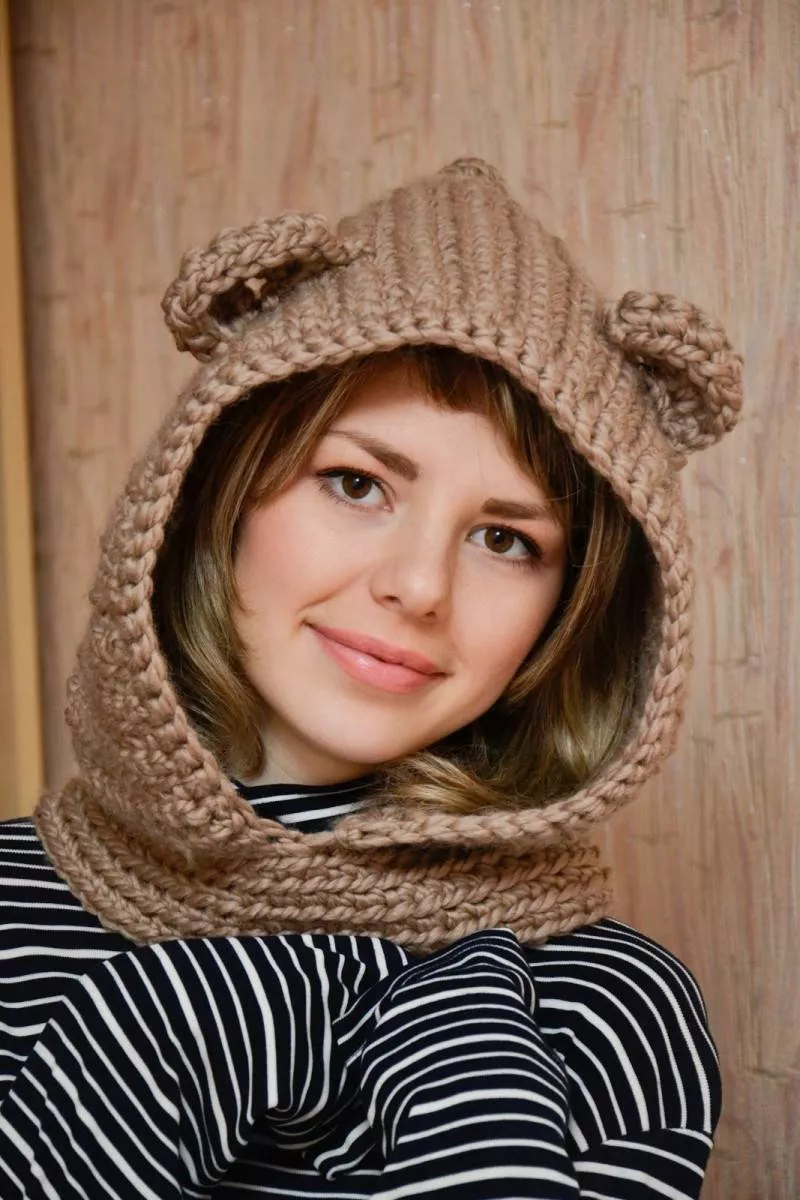 Как связать шапку с ушками крючком и спицами - схемы с описанием вязания детской и женской шапки с ушками для начинающих