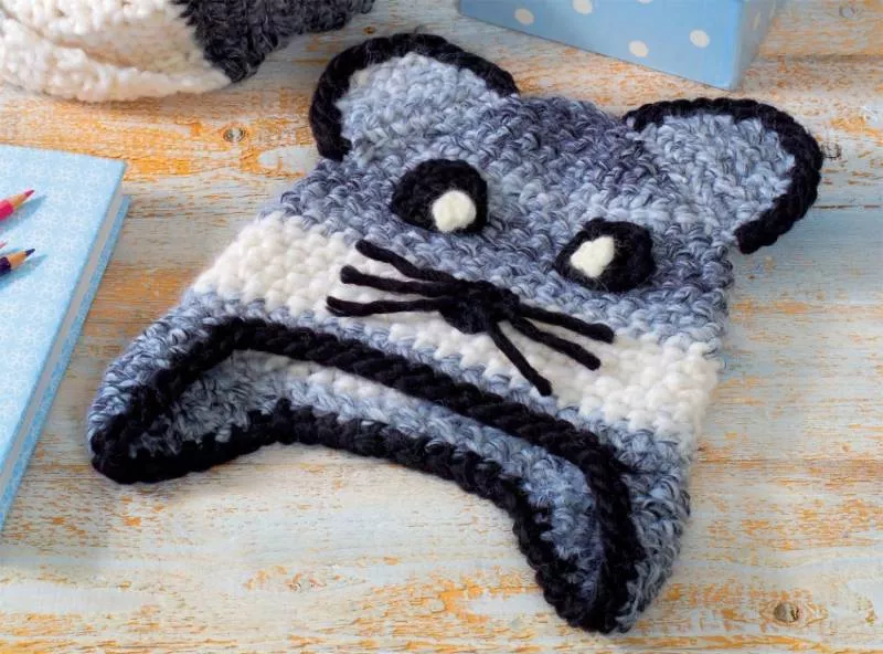 Как связать шапку с ушками крючком и спицами - схемы с описанием вязания детской и женской шапки с ушками для начинающих