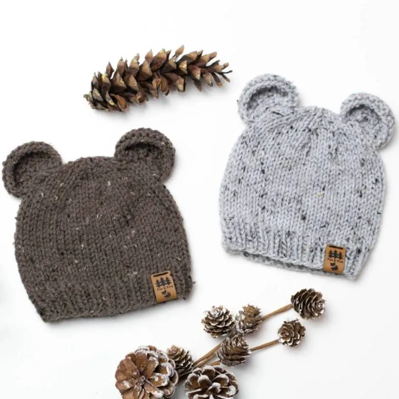 Как связать шапку с ушками крючком и спицами - схемы с описанием вязания детской и женской шапки с ушками для начинающих