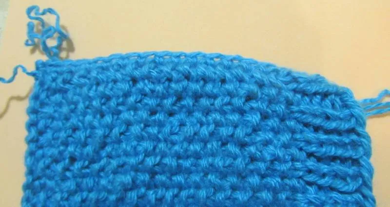 Как связать шапку с ушками крючком и спицами - схемы с описанием вязания детской и женской шапки с ушками для начинающих