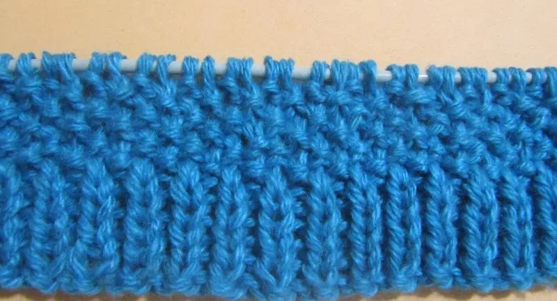 Как связать шапку с ушками крючком и спицами - схемы с описанием вязания детской и женской шапки с ушками для начинающих