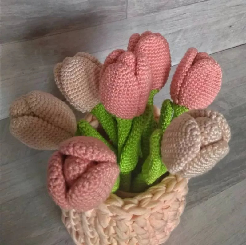 Вязание цветов крючком - пошаговые мастер-классы для начинающих и схемы с описанием вязания цветов крючком