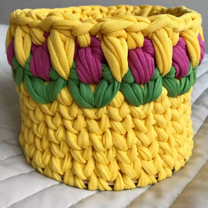 Вязание цветов крючком - пошаговые мастер-классы для начинающих и схемы с описанием вязания цветов крючком