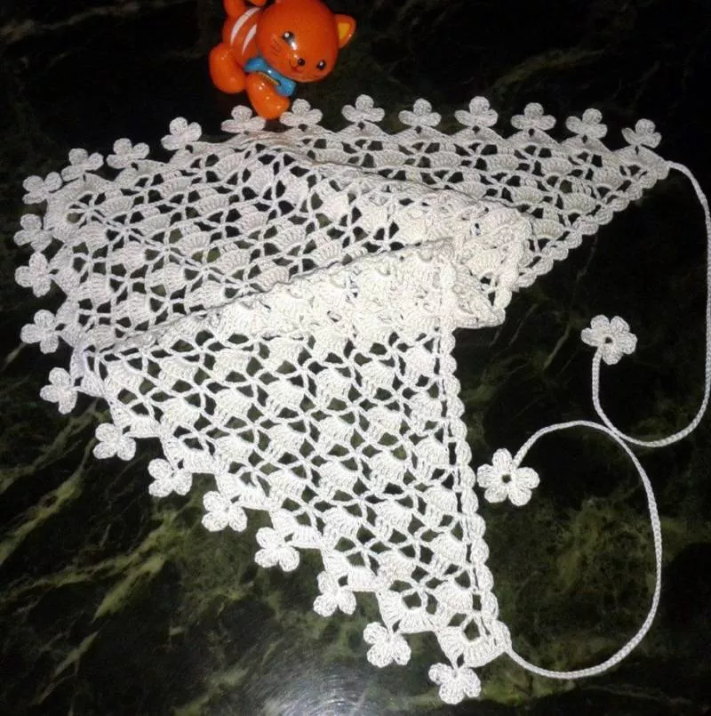 Косынка крючком - простые схемы для начинающих с описанием вязания красивой ажурной женской косынки