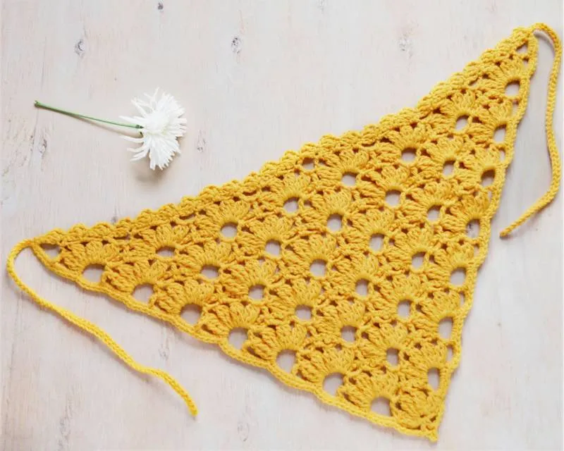 Косынка крючком - простые схемы для начинающих с описанием вязания красивой ажурной женской косынки
