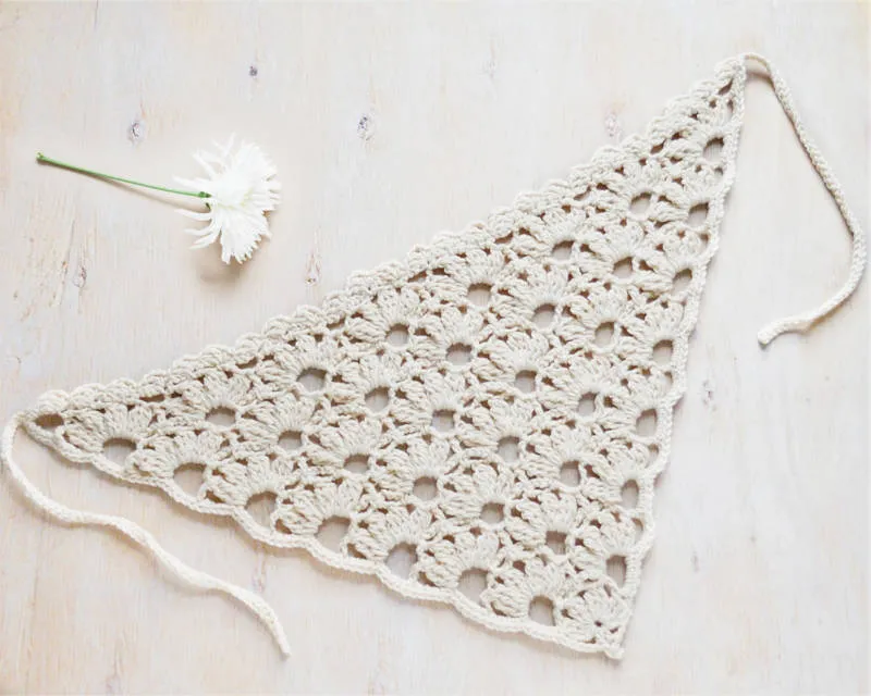 Косынка крючком - простые схемы для начинающих с описанием вязания красивой ажурной женской косынки