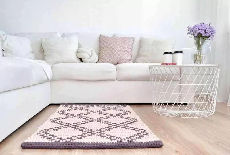 Коврик из трикотажной пряжи крючком - схемы для начинающих для вязания красивого прямоугольного, круглого, овального и квадратного коврика (133 фото)