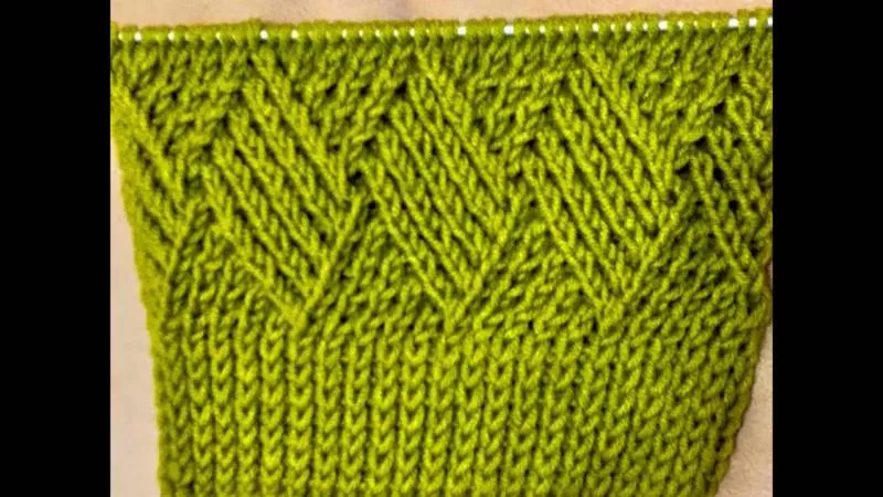 Красивые узоры спицами - простые схемы для начинающих и описание вязания красивых узоров спицами