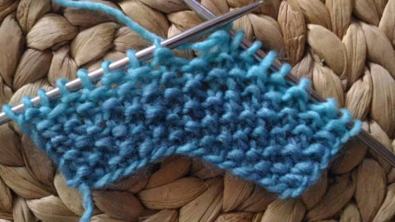 Красивые узоры спицами - простые схемы для начинающих и описание вязания красивых узоров спицами