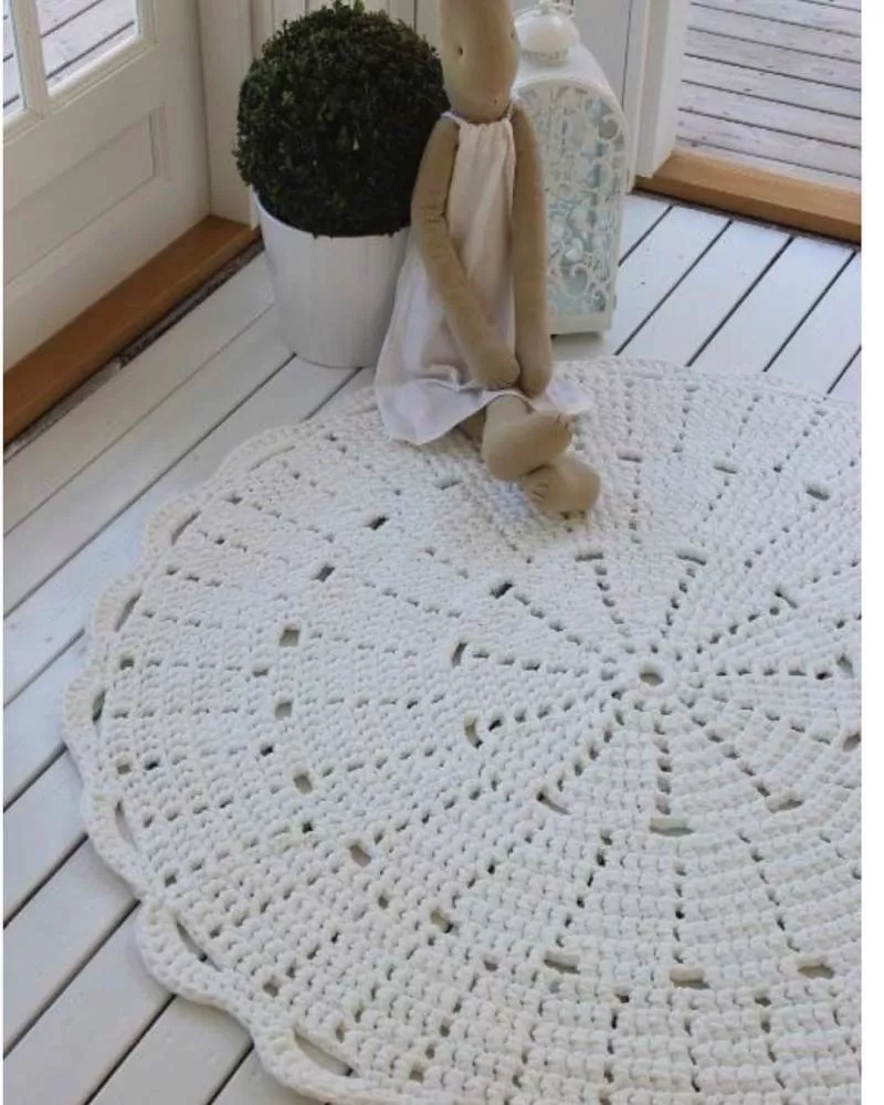 Коврик из трикотажной пряжи крючком - схемы для начинающих для вязания красивого прямоугольного, круглого, овального и квадратного коврика (133 фото)