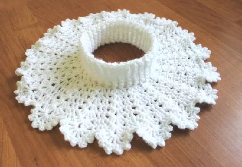 Манишка крючком (105 фото): пошаговые схемы для начинающих с описанием вязания манишки женской, мужской и детской манишки крючком