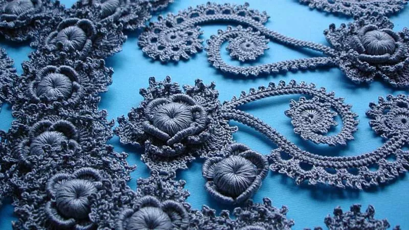 Мотивы крючком - простые схемы для начинающих с описанием вязания красивых квадратных и цветочных мотивов крючком