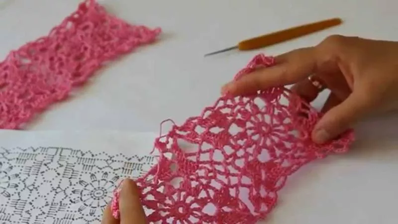 Мотивы крючком - простые схемы для начинающих с описанием вязания красивых квадратных и цветочных мотивов крючком