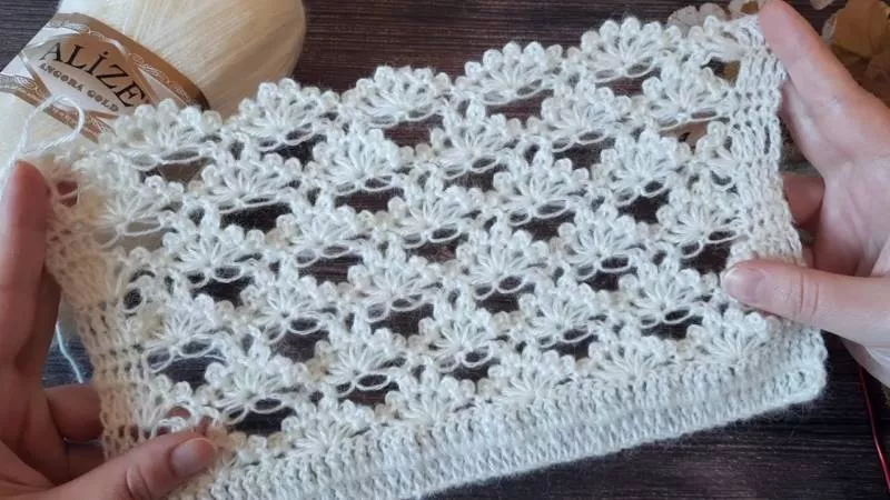 Палантин крючком (121 фото): схемы для начинающих и описание вязания простого, красивого, ажурного палантина