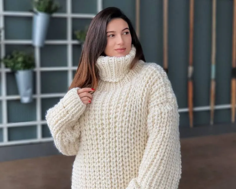 Платья спицами - схемы для начинающих с описанием вязания платья для девочек и женщин