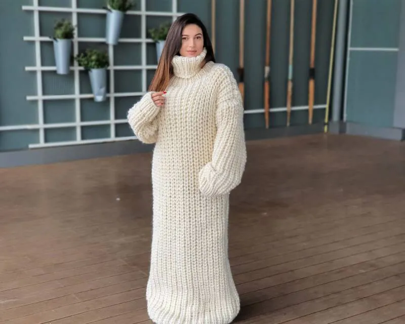 Платья спицами - схемы для начинающих с описанием вязания платья для девочек и женщин