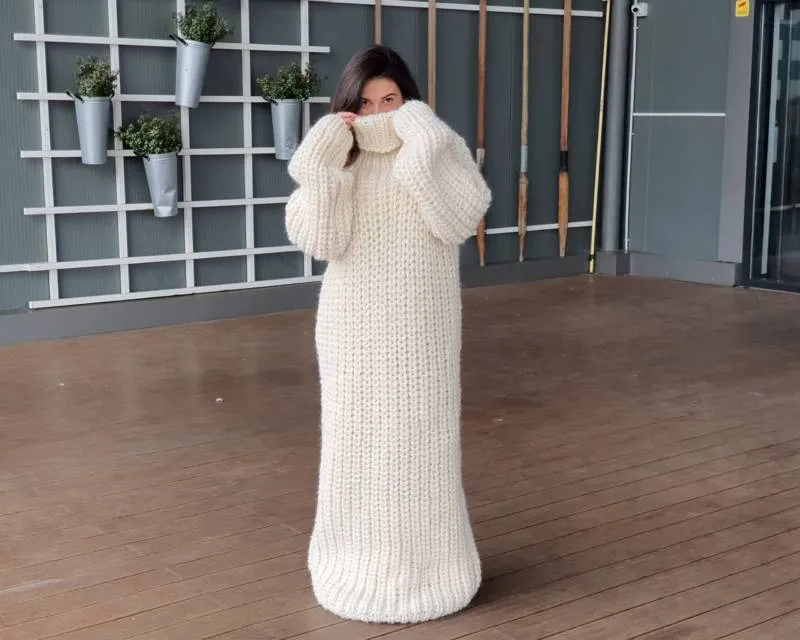 Платья спицами - схемы для начинающих с описанием вязания платья для девочек и женщин