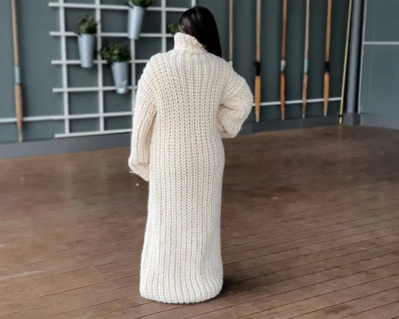 Платья спицами - схемы для начинающих с описанием вязания платья для девочек и женщин