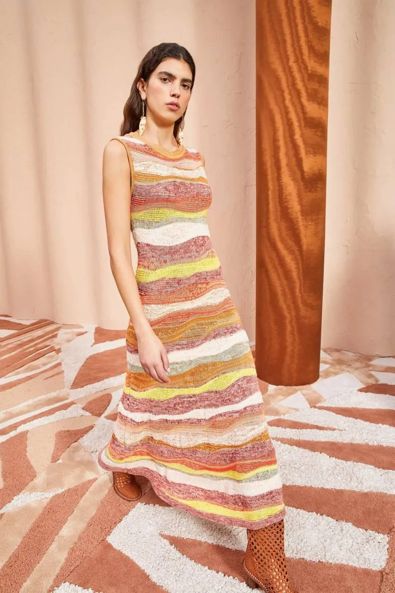 Платья спицами - схемы для начинающих с описанием вязания платья для девочек и женщин